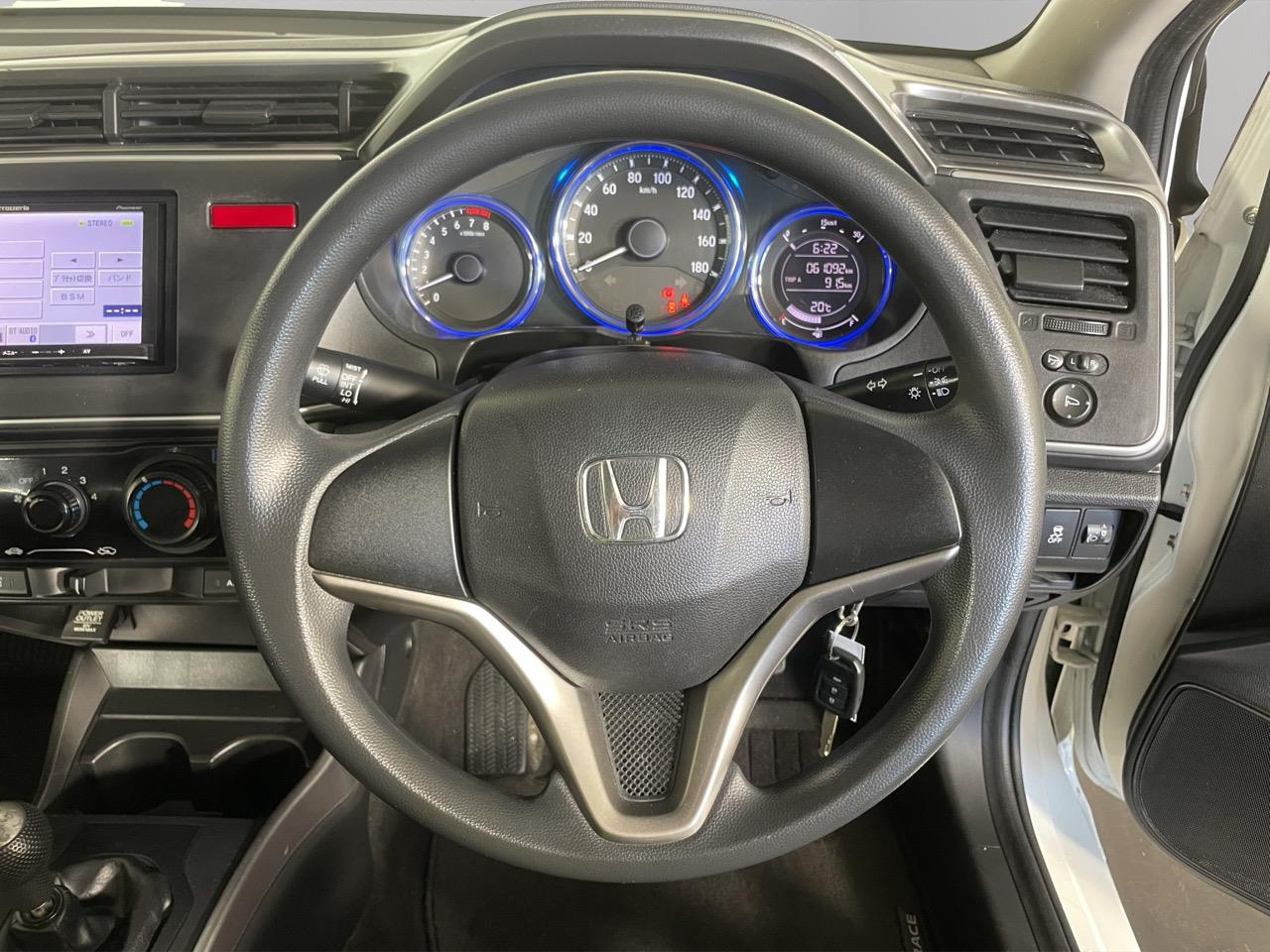 2017 Honda Grace EX Sedan GREAT SPACE + GREAT FUEL EFFICIENCY