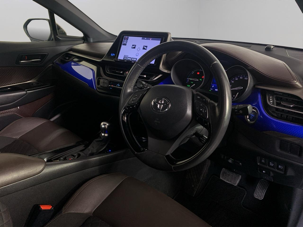 2017 Toyota C-HR HYBRID G LEATHER EDITION RV/SUV HEATED SEATS + CRUISE CONTROL + REVERSING CAMERA