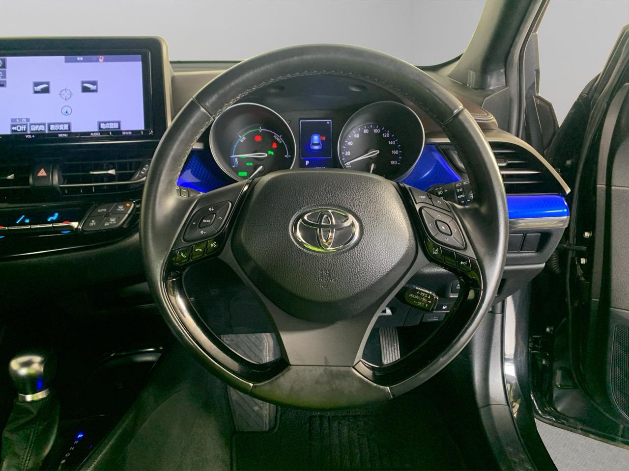 2017 Toyota C-HR HYBRID G LEATHER EDITION RV/SUV HEATED SEATS + CRUISE CONTROL + REVERSING CAMERA
