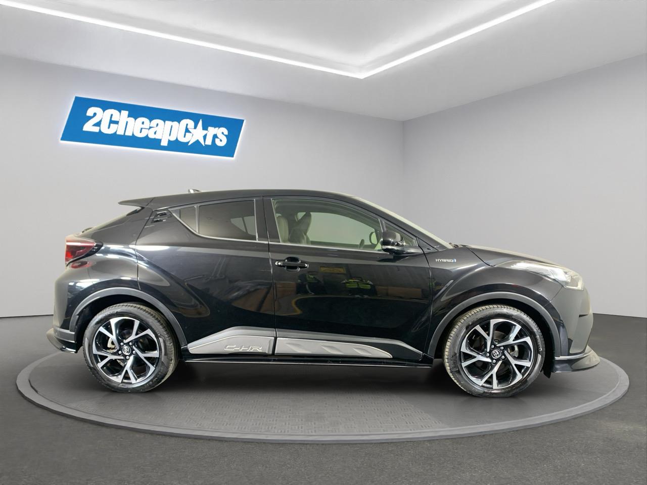 2017 Toyota C-HR HYBRID G LEATHER EDITION RV/SUV HEATED SEATS + CRUISE CONTROL + REVERSING CAMERA