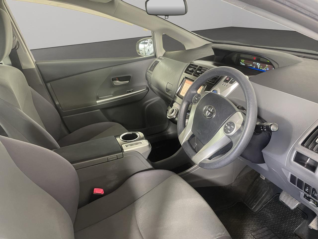 2012 Toyota Prius Alpha S Station Wagon REVERSING CAMERA + PUSH BUTTON START + AUTO LIGHTS