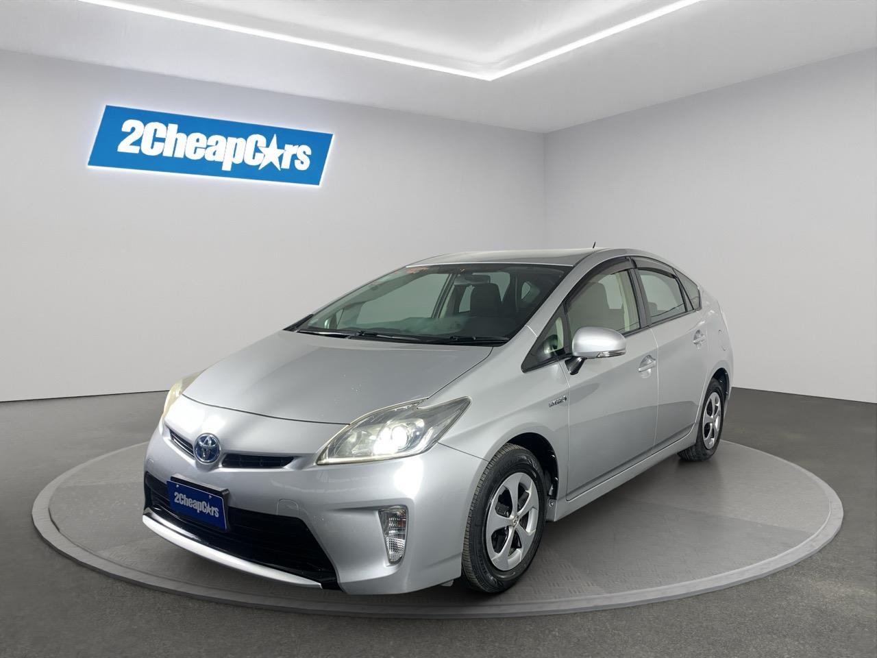 2013 Toyota Prius S Station Wagon