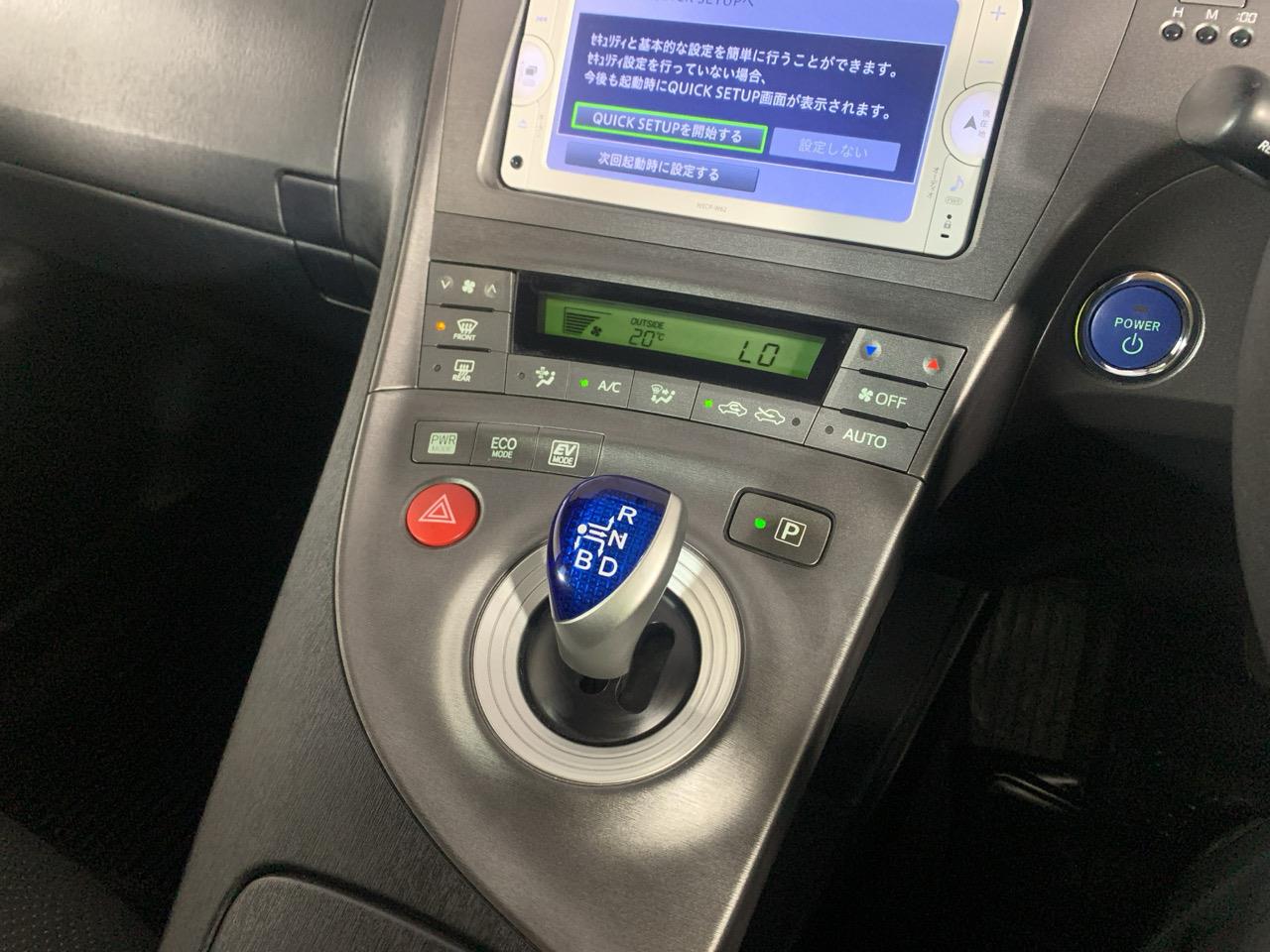 2013 Toyota Prius S Station Wagon LOW KM + AUTO LIGHTS + PUSH START