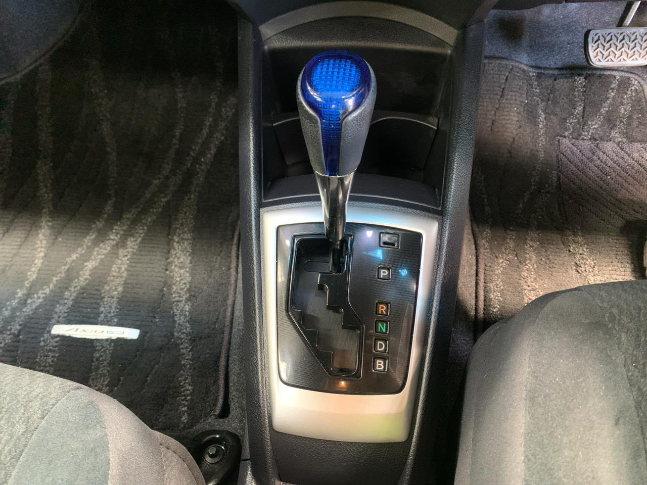 2014 Toyota Corolla Axio Hybrid Sedan LOW KM + REVERSING CAMERA + PUSH BUTTON START