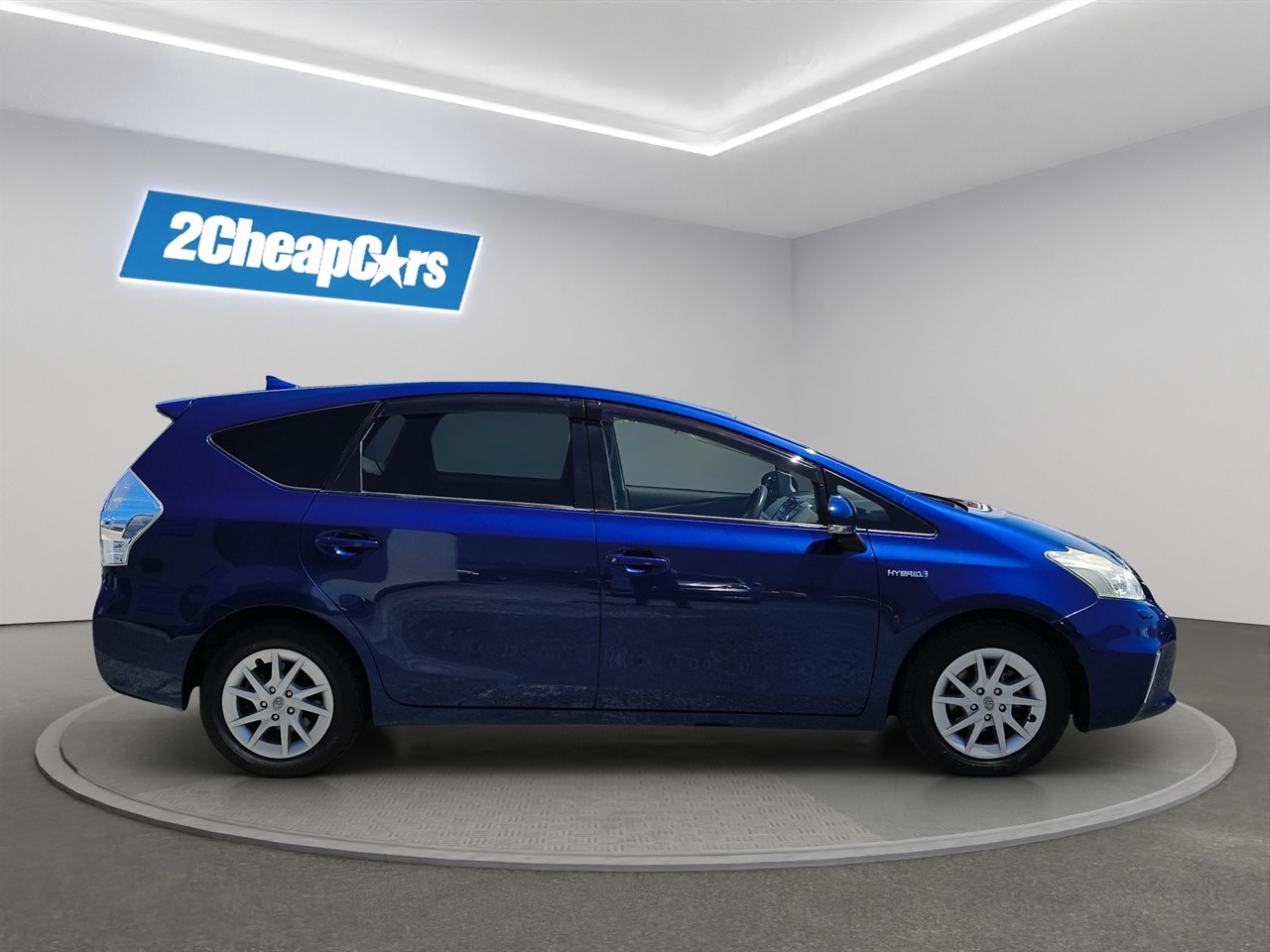 2013 Toyota Prius Alpha S 7 Seaters People Mover AUTO LIGHTS + SMART KEY