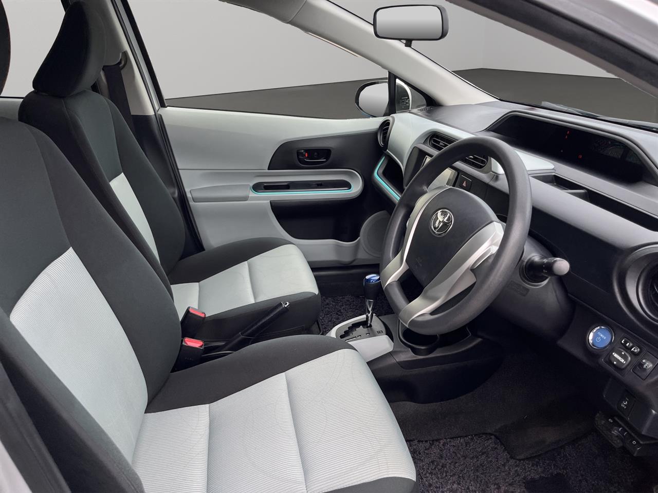 2012 Toyota Aqua S Hatchback SMART KEY + AUTO LIGHTS