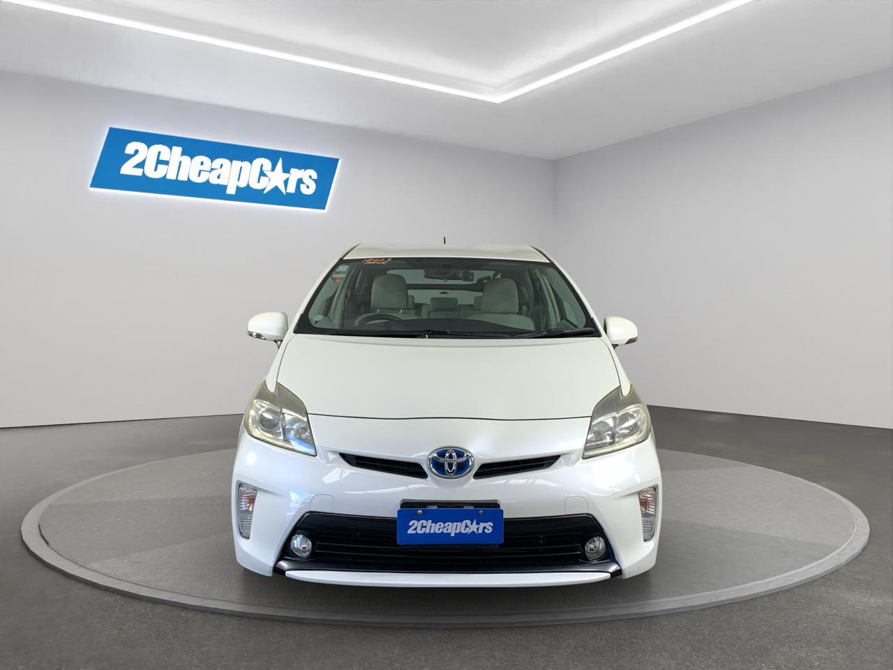 2013 Toyota Prius G Hatchback REVESING CAMERA + PUSH SRART + AUTO LIGHTS