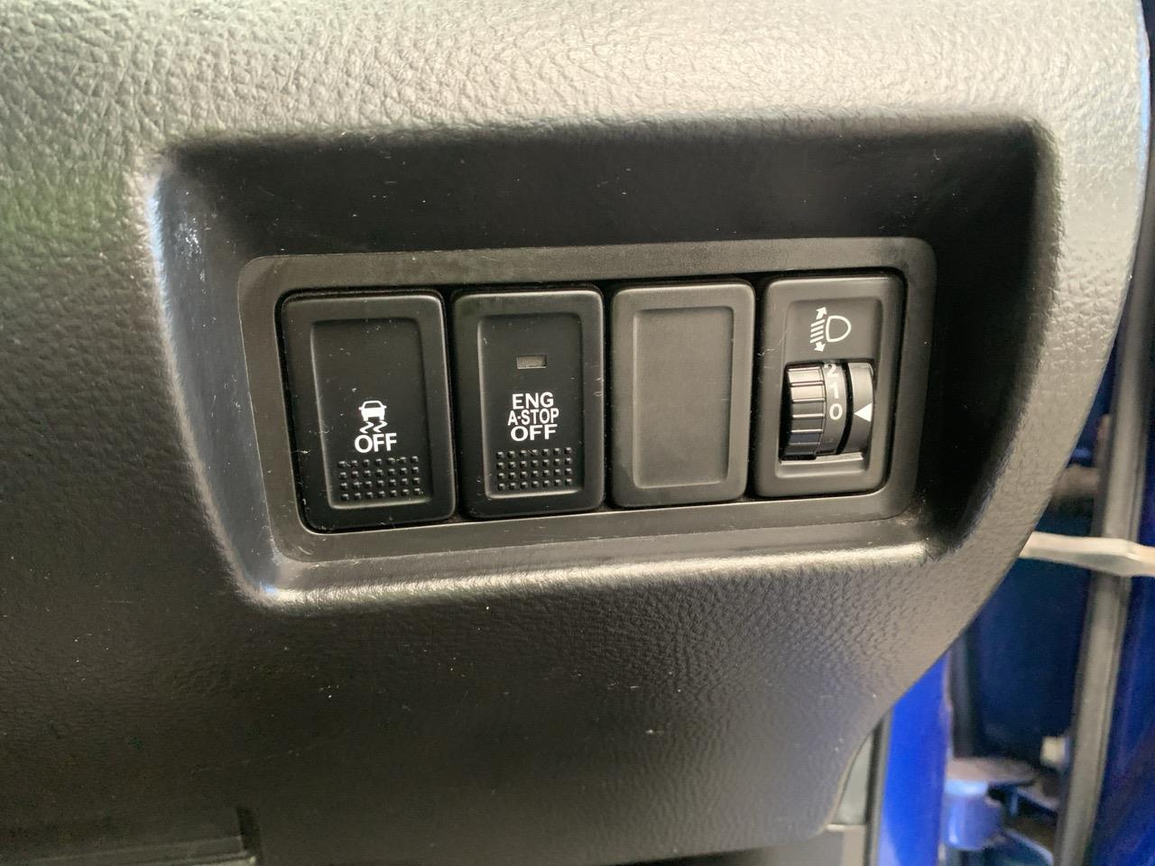 2012 Suzuki Swift XG Idling Stop Hatchback PUSH BUTTON START + IDLING STOP