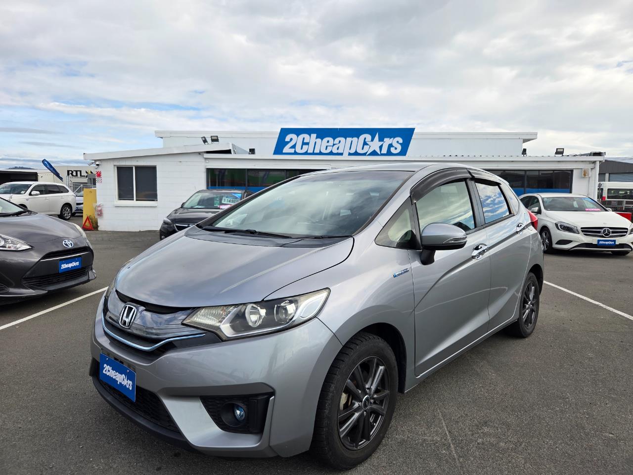 2014 Honda Fit Jazz Hybrid Late Shape 