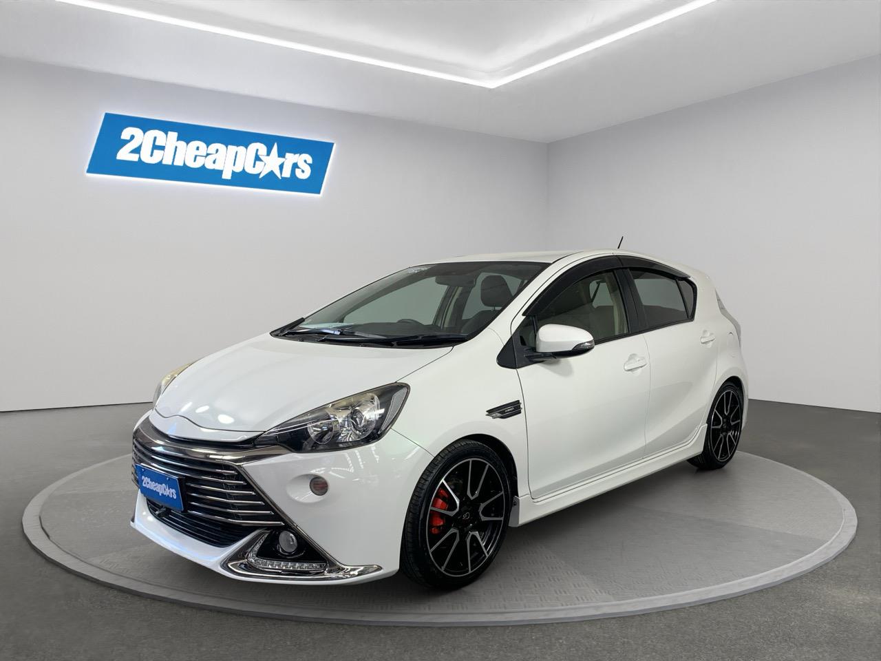 2014 Toyota Aqua Hybrid Gs Hatchback