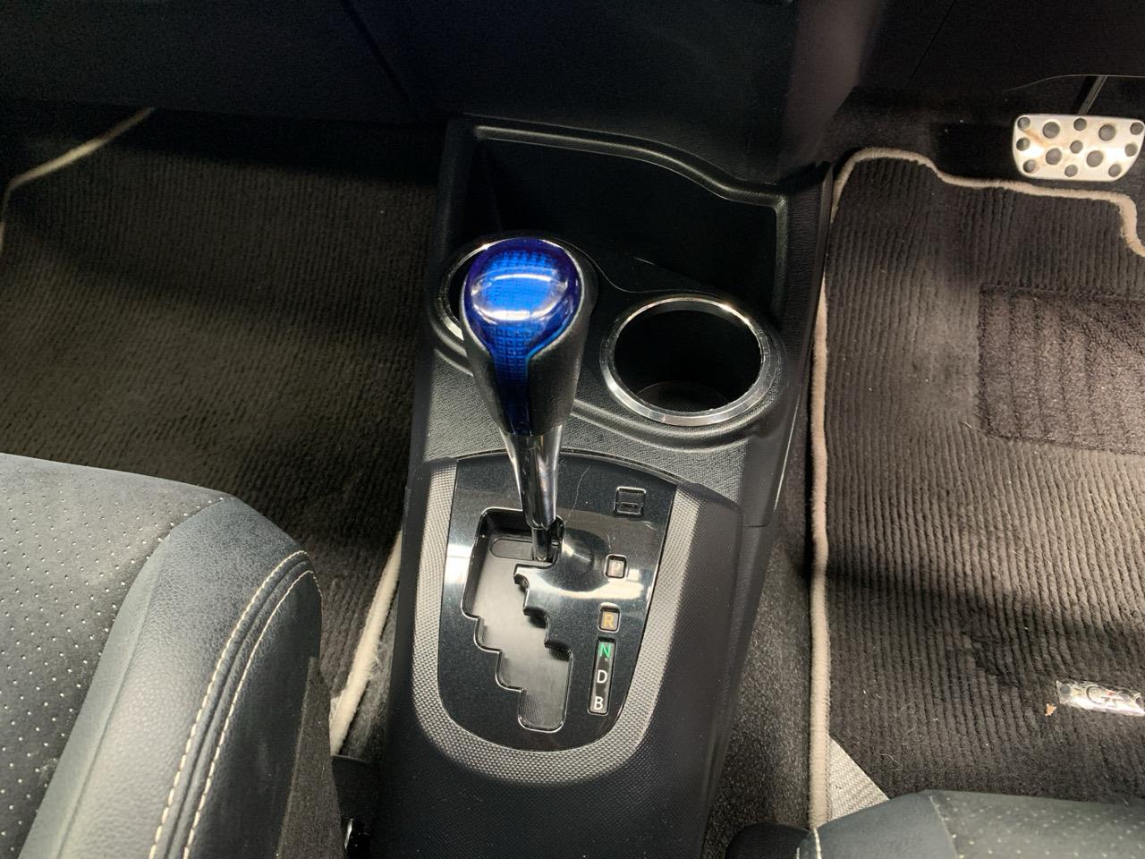 2014 Toyota Aqua Hybrid Gs Hatchback CRUISE CONTROL + HEATED SEATS + REVERSING CAMERA