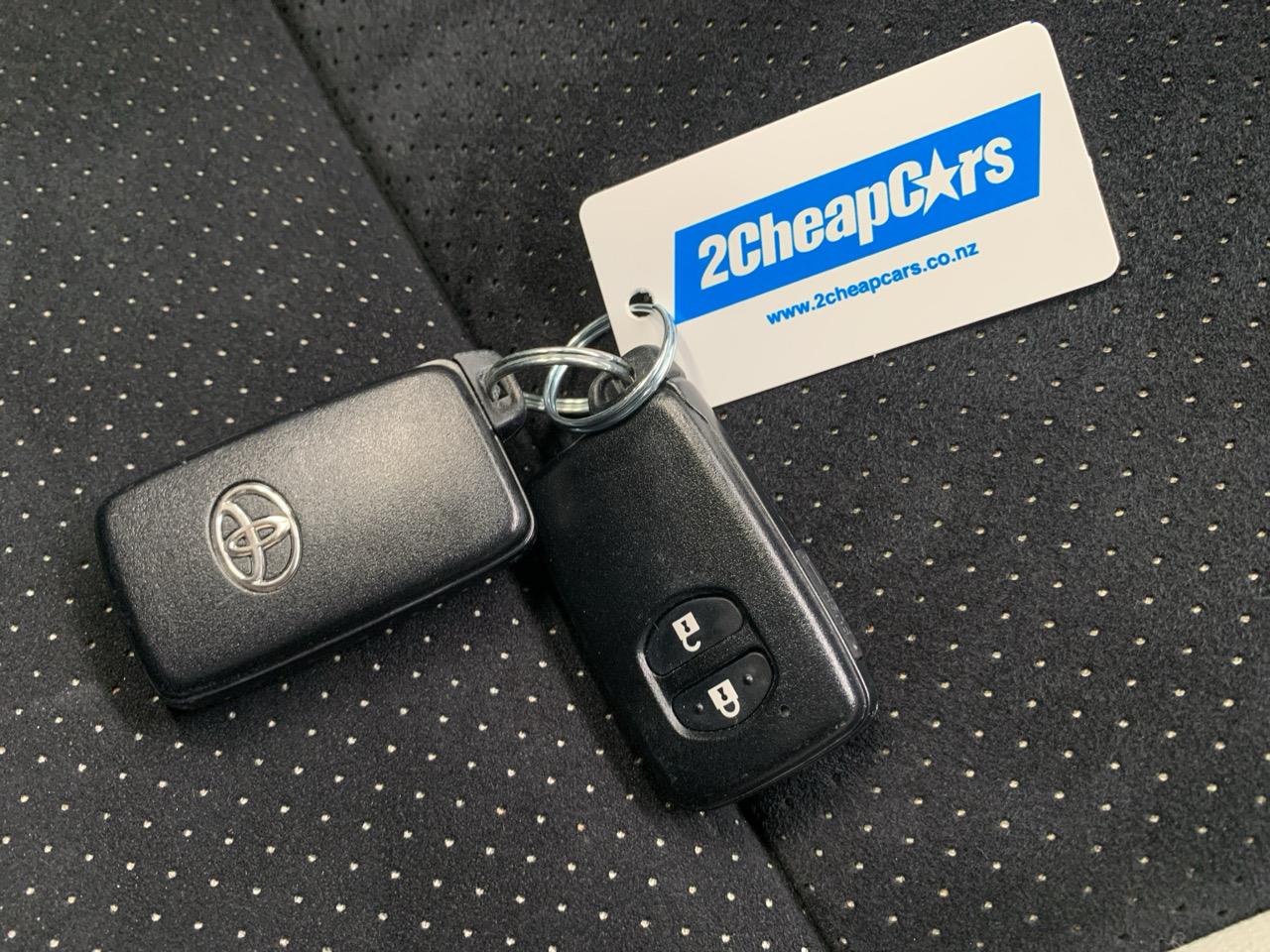 2014 Toyota Aqua Hybrid Gs Hatchback CRUISE CONTROL + HEATED SEATS + REVERSING CAMERA