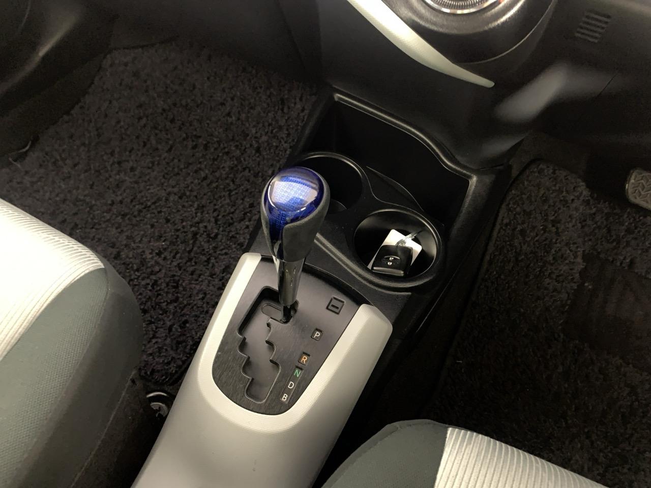 2014 Toyota Aqua S Hatchback REVERSING CAMERA + PUSH BUTTON START + AUTO LIGHTS