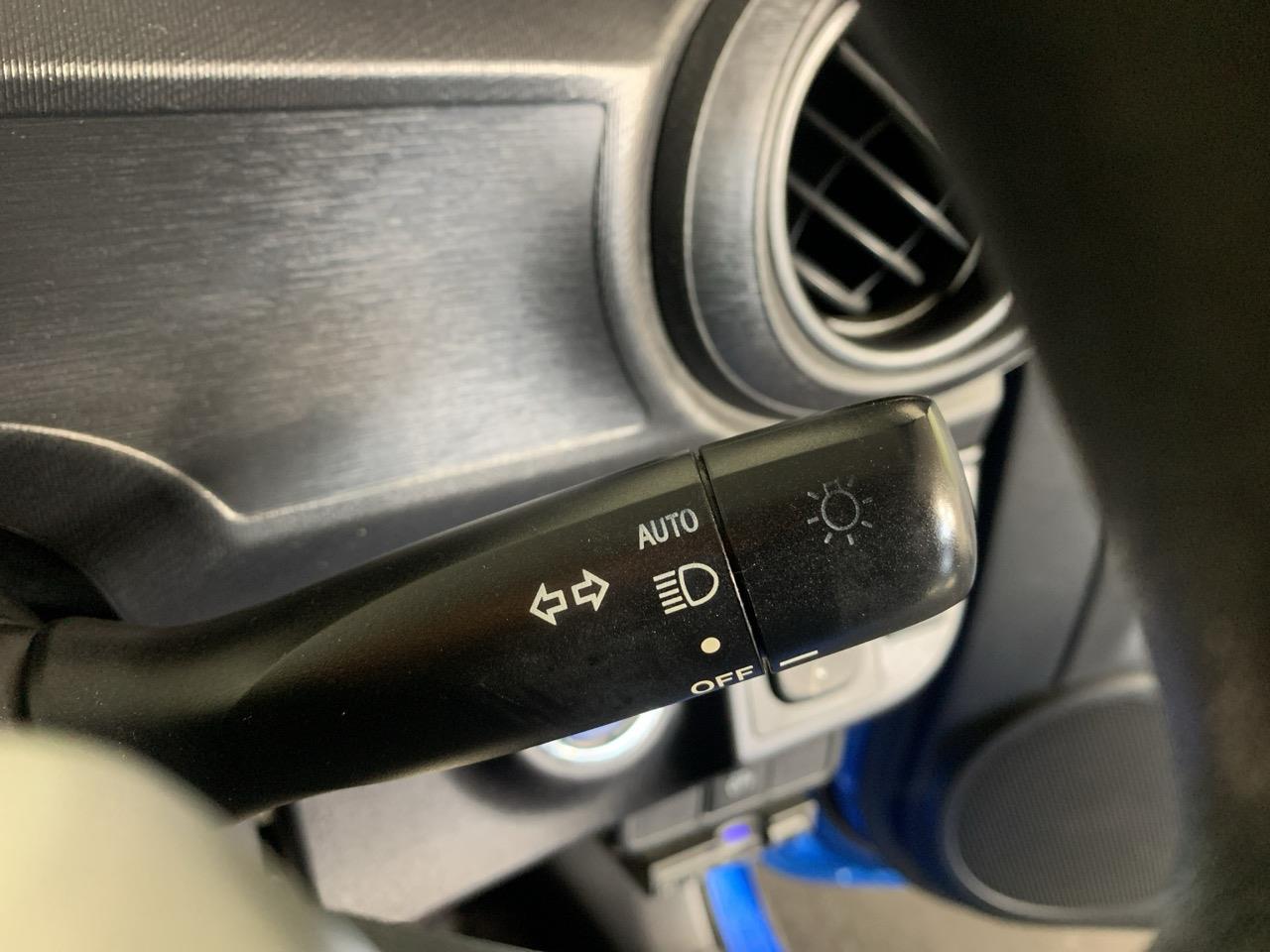 2014 Toyota Aqua S Hatchback REVERSING CAMERA + PUSH BUTTON START + AUTO LIGHTS