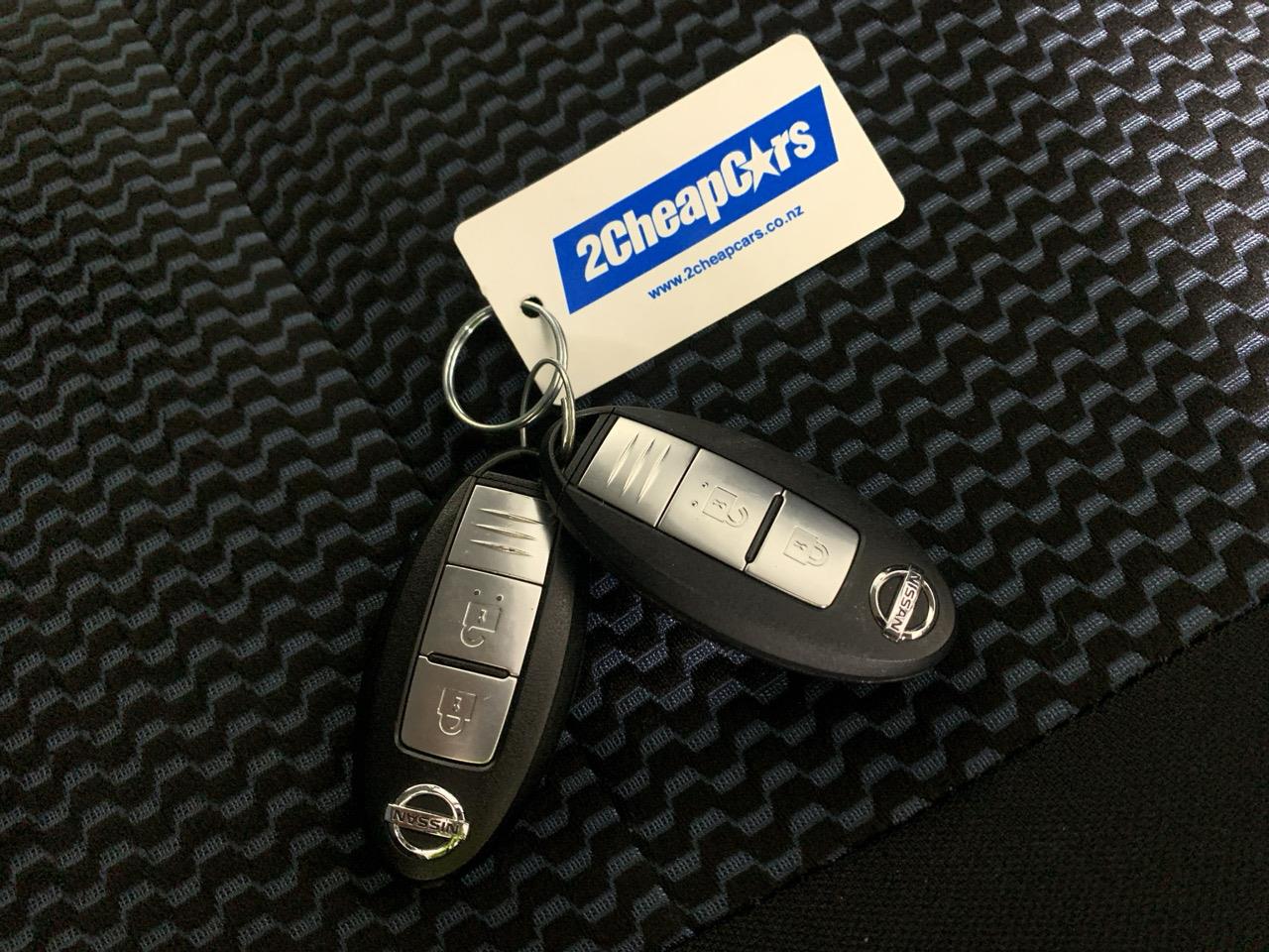 2014 Nissan Note 1.2 X Emergency Brake Package Hatchback REVERSING CAMERA + PUSH BUTTON START + AUTO LIGHTS