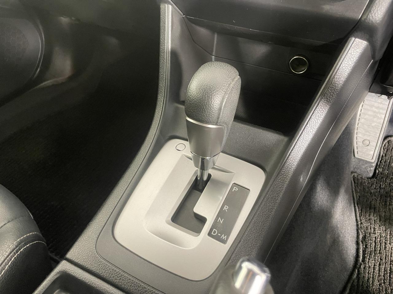 2013 Subaru Impreza G4 2.0I EYESIGHT AWD Sedan AWD + EYE SIGHT SYSTEM + REVERSING CAMERA