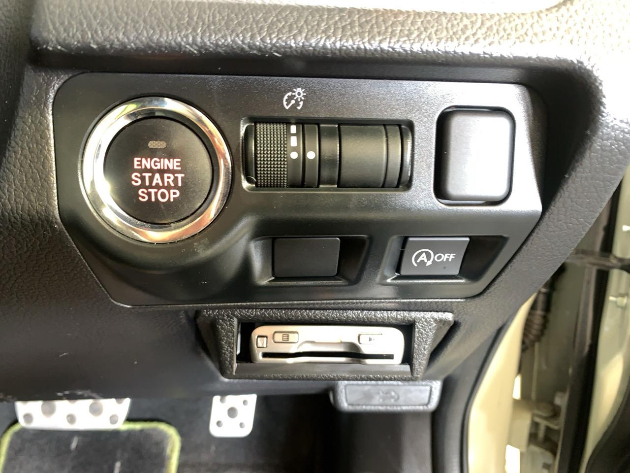 2015 Subaru XV 2.0i-L EYESIGHT 4WD Hatchback AWD + CRUISE CONTROL + POWER ADJUSTMENT SEATS