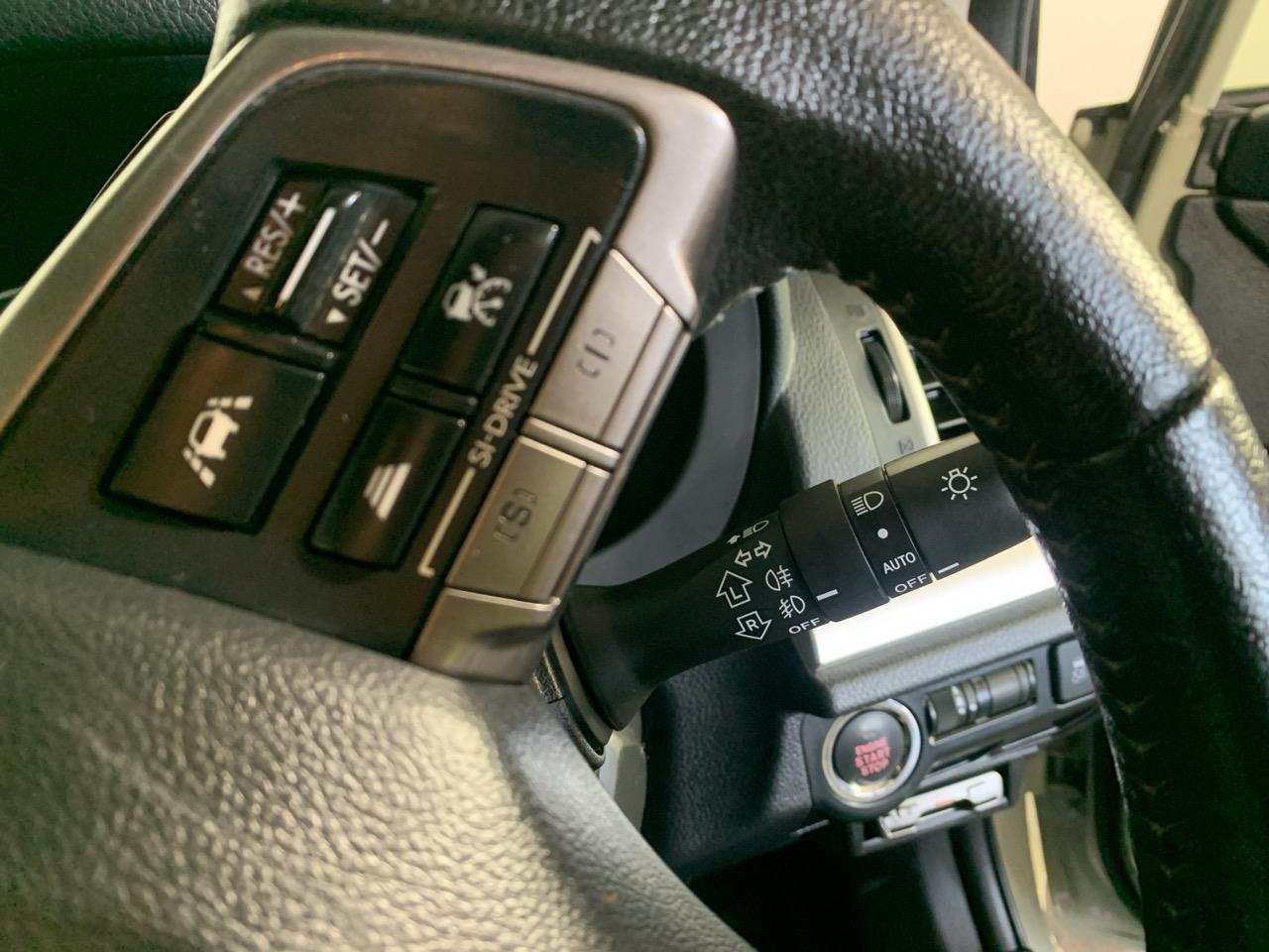 2015 Subaru XV 2.0i-L EYESIGHT 4WD Hatchback AWD + CRUISE CONTROL + POWER ADJUSTMENT SEATS