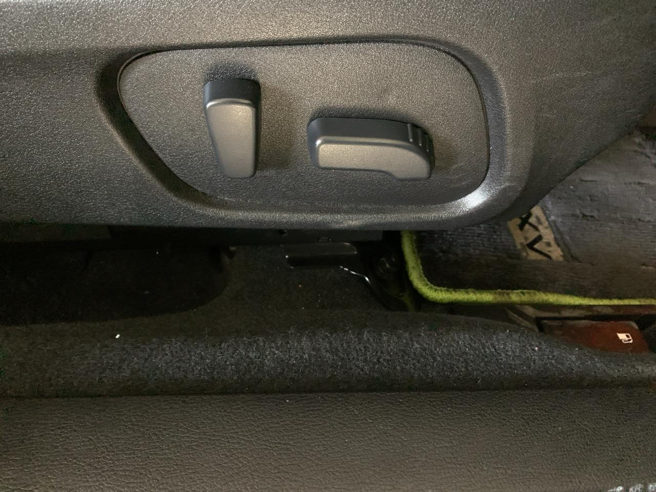 2015 Subaru XV 2.0i-L EYESIGHT 4WD Hatchback AWD + CRUISE CONTROL + POWER ADJUSTMENT SEATS