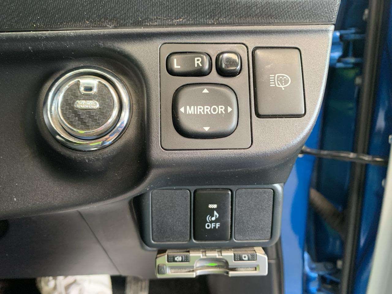 2013 Toyota Aqua S AERO Hatchback PUSH SRART + REVESING CAMERA + AUTO LIGHTS