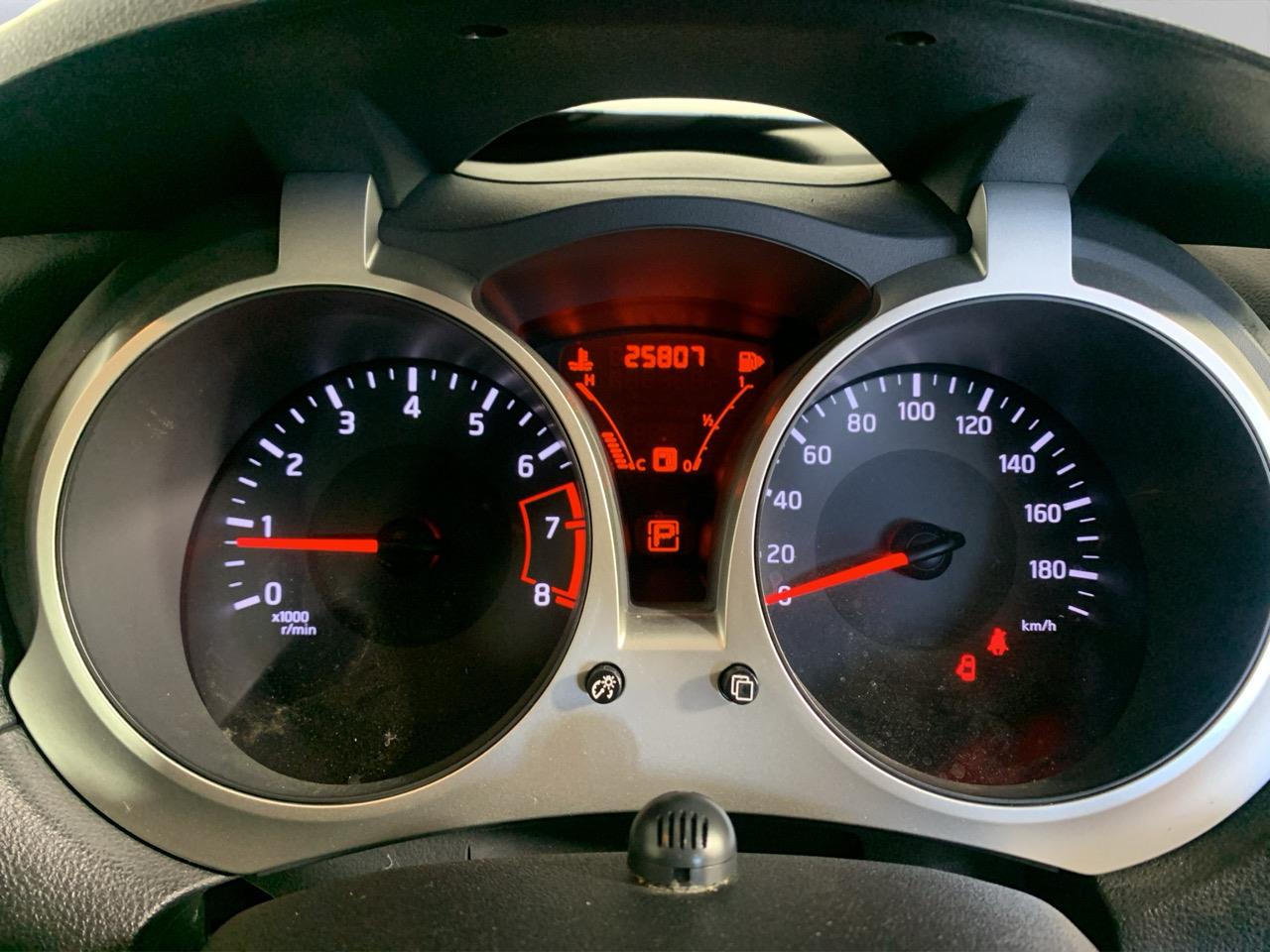 2014 Nissan Juke 15 RX TYPE V RV/SUV LOW KMS + AUTO LIGHTS + REVERSING CAMERA