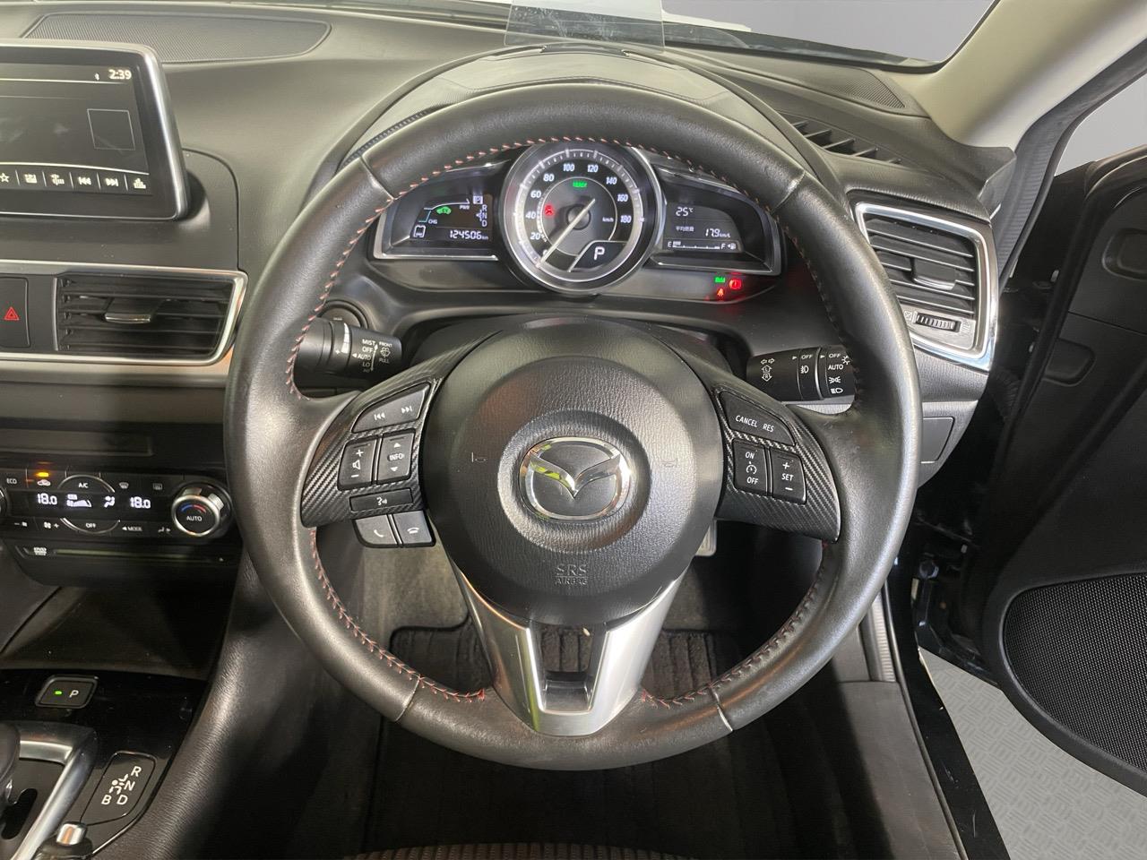 2014 Mazda Axela 3 Hybrid Sedan REVERSING CAMERA + AUTO LIGHTS + PUSH START