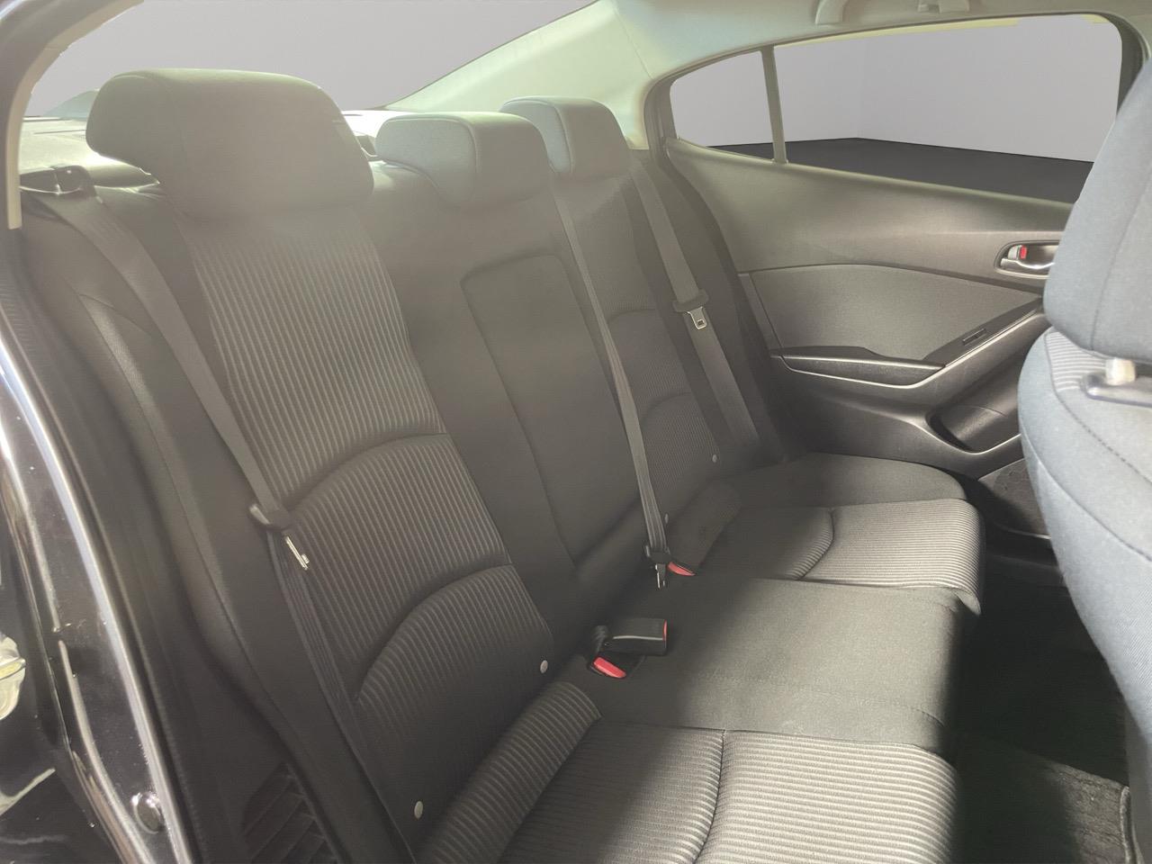 2014 Mazda Axela 3 Hybrid Sedan REVERSING CAMERA + AUTO LIGHTS + PUSH START