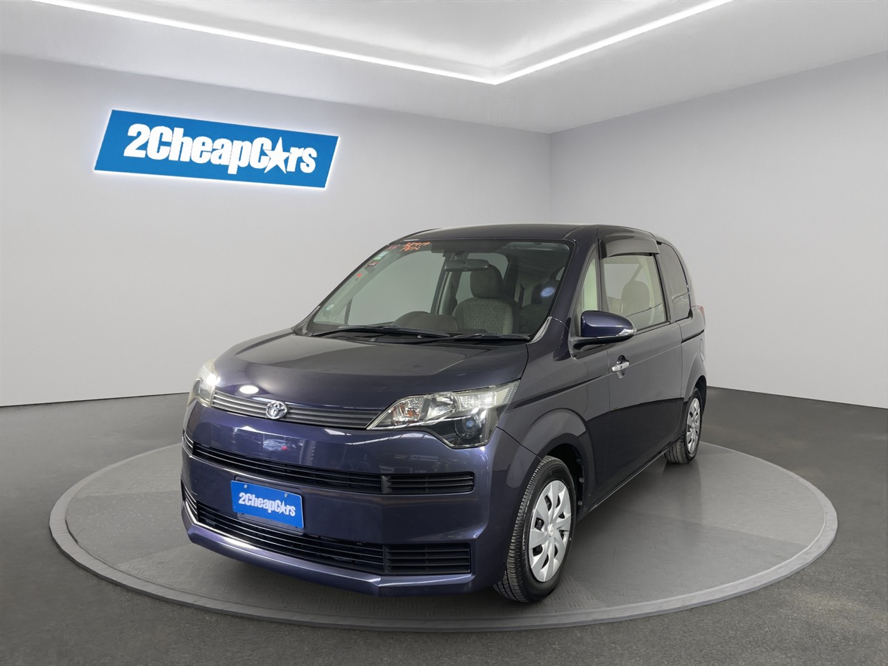 2014 Toyota SPADE X Hatchback