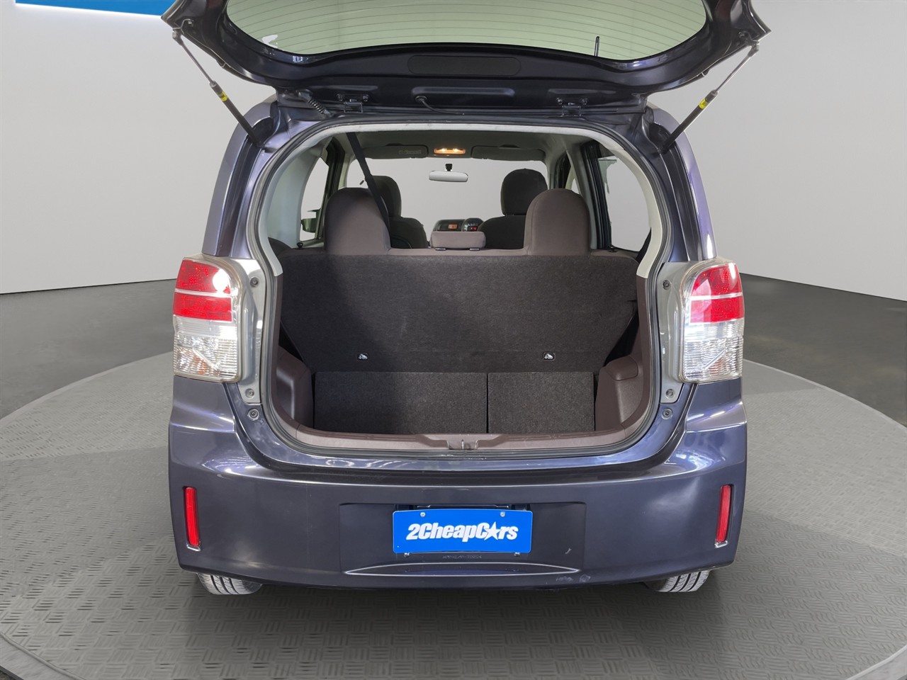 2014 Toyota SPADE X Hatchback POWER SLIDING DOOR + SMART KEY + REVERSING CAMERA