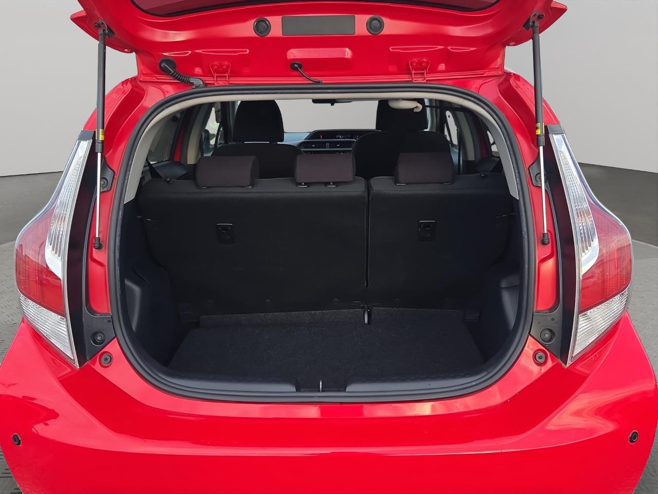 2015 Toyota Aqua Facelift Model S Hatchback PARKING SENSORS  + CRUISE CONTROL + AUTO LIGHTS