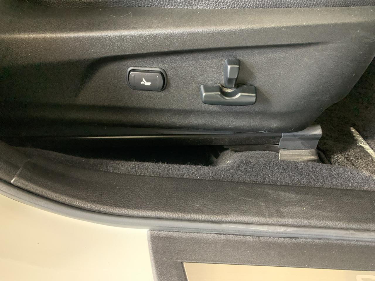 2012 Subaru Outback 2.5i 4WD Station Wagon AWD + POWER ADJUSTMENT SEATS + HEATED SEATS