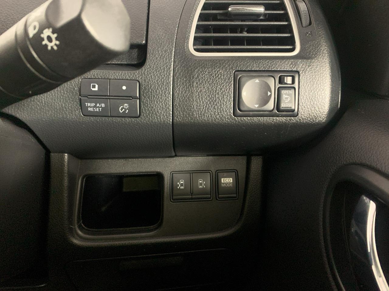 2013 Nissan Serena Hybrid Highway Star People Mover ELECTRIC SLIDING DOORS + PUSH BUTTON START