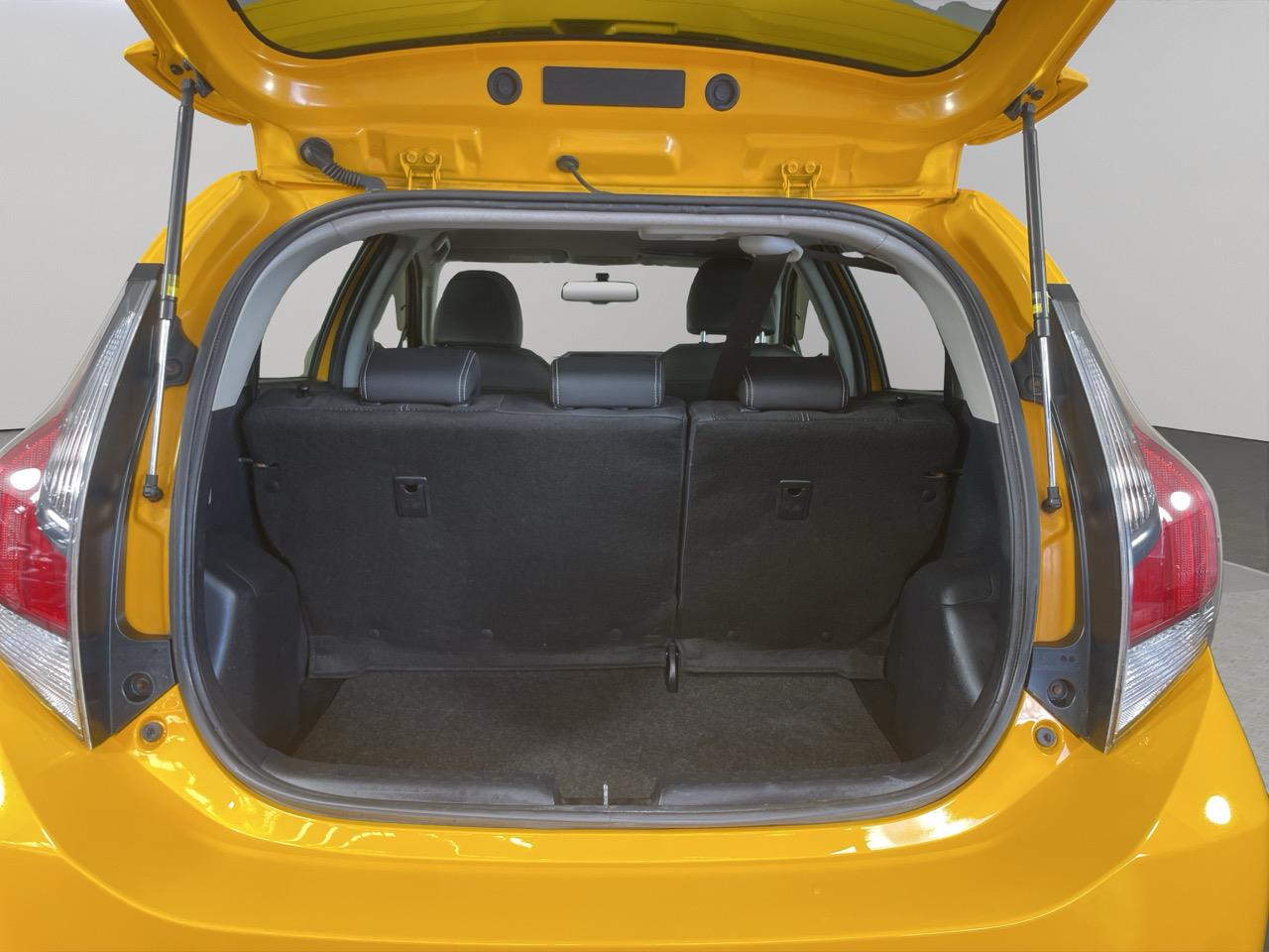 2015 Toyota Aqua G G's Hatchback REVERSING CAMERA + CRUISE CONTROL + SMART KEY