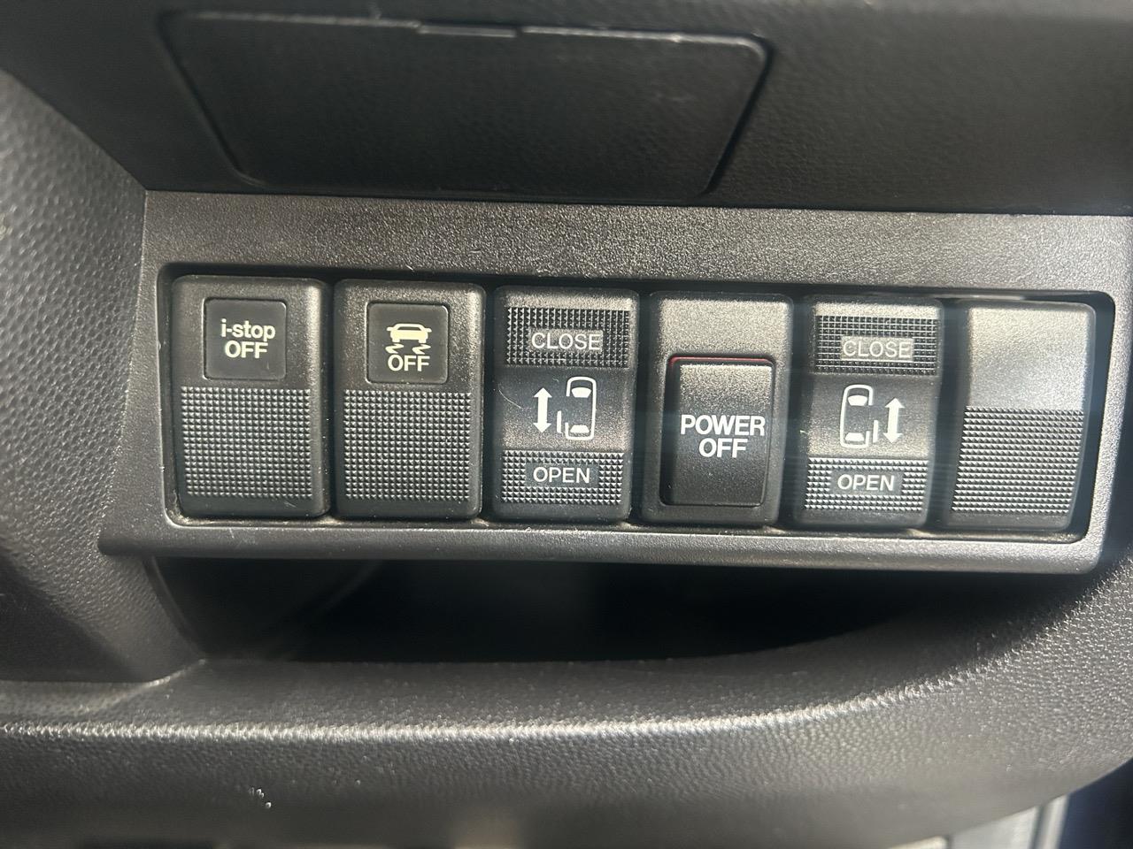 2013 Mazda Biante 20C Skyactive People Mover REVERSING CAMERA + GREAT SPACE