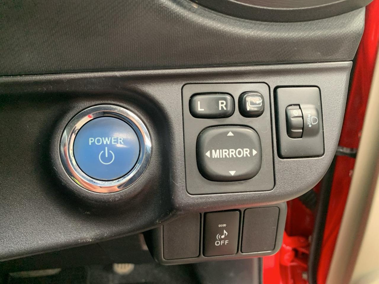 2012 Toyota Aqua S Hatchback REVERSING CAMERA + PUSH BUTTON START + AUTO LIGHTS