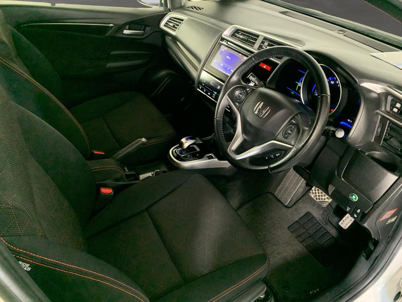 2015 Honda Fit Jazz Hybrid New Shape Hatchback LOW KMS + REVERSING CAMERA + AUTO LIGHTS