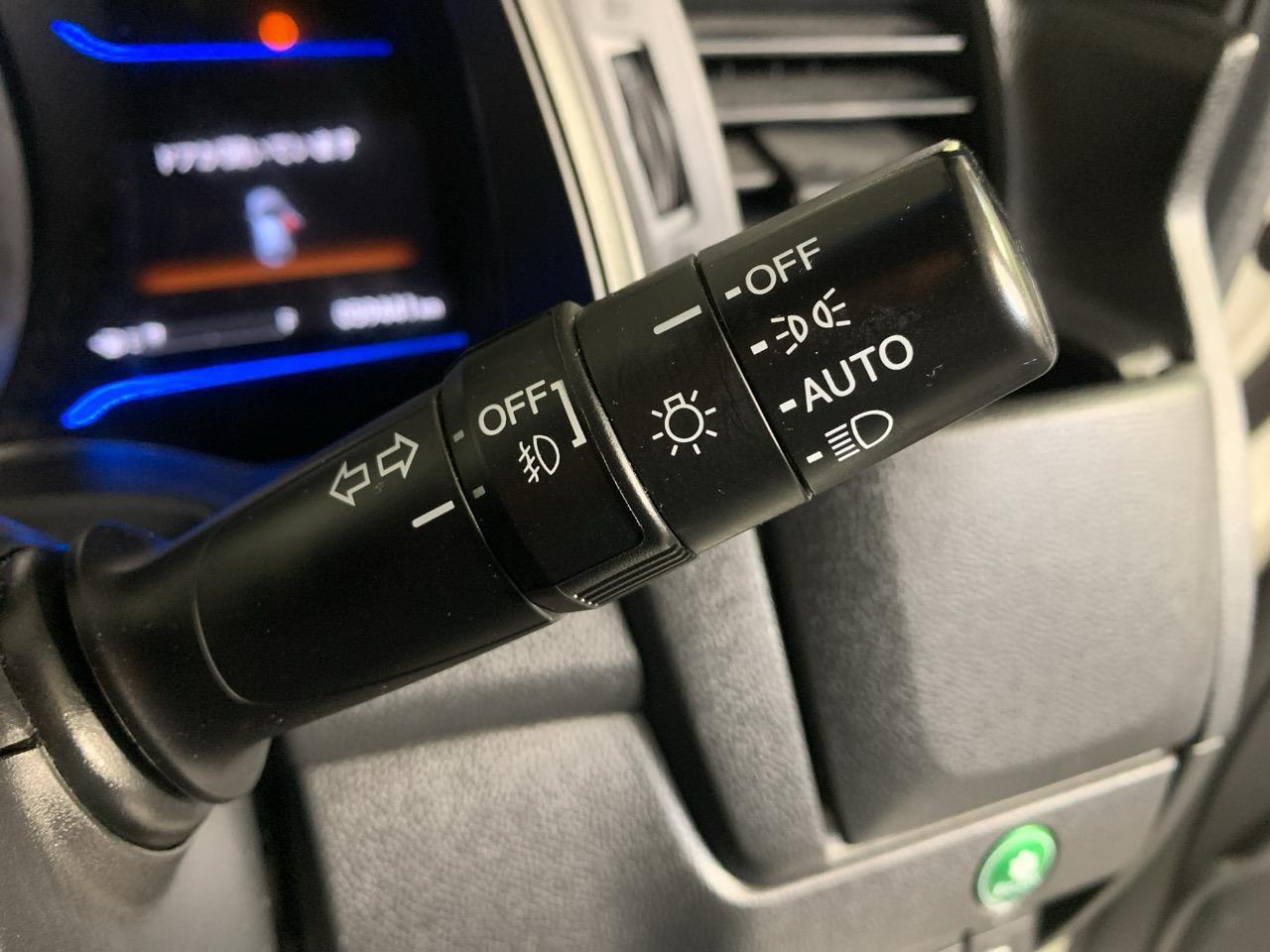 2015 Honda Fit Jazz Hybrid New Shape Hatchback LOW KMS + REVERSING CAMERA + AUTO LIGHTS