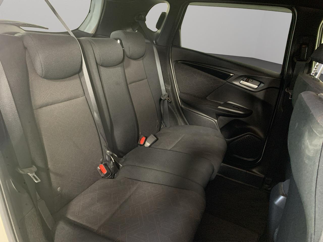 2015 Honda Fit Jazz Hybrid New Shape Hatchback LOW KMS + REVERSING CAMERA + AUTO LIGHTS