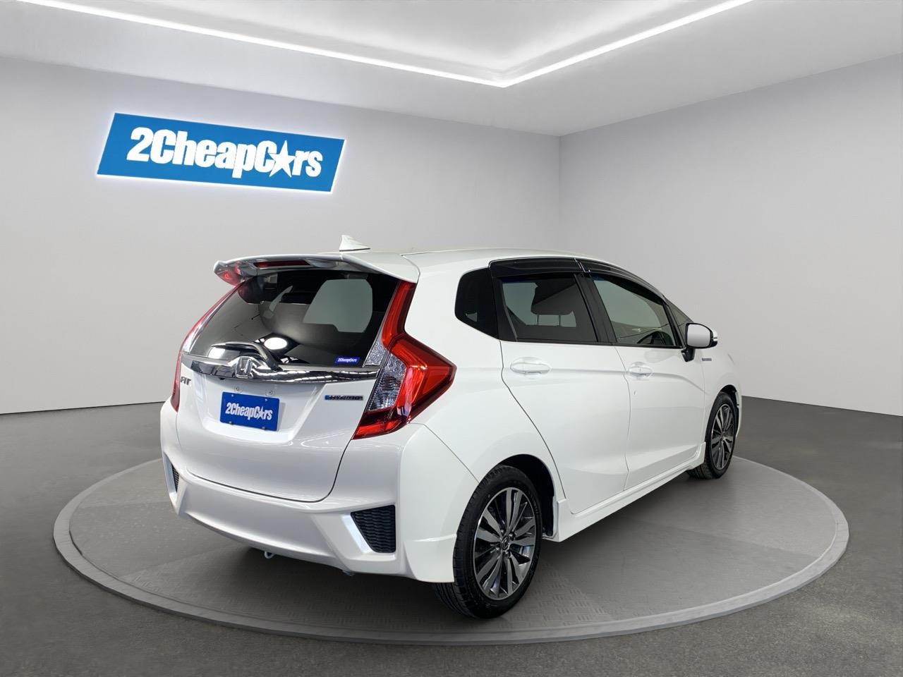 2015 Honda Fit Jazz Hybrid New Shape Hatchback LOW KMS + REVERSING CAMERA + AUTO LIGHTS