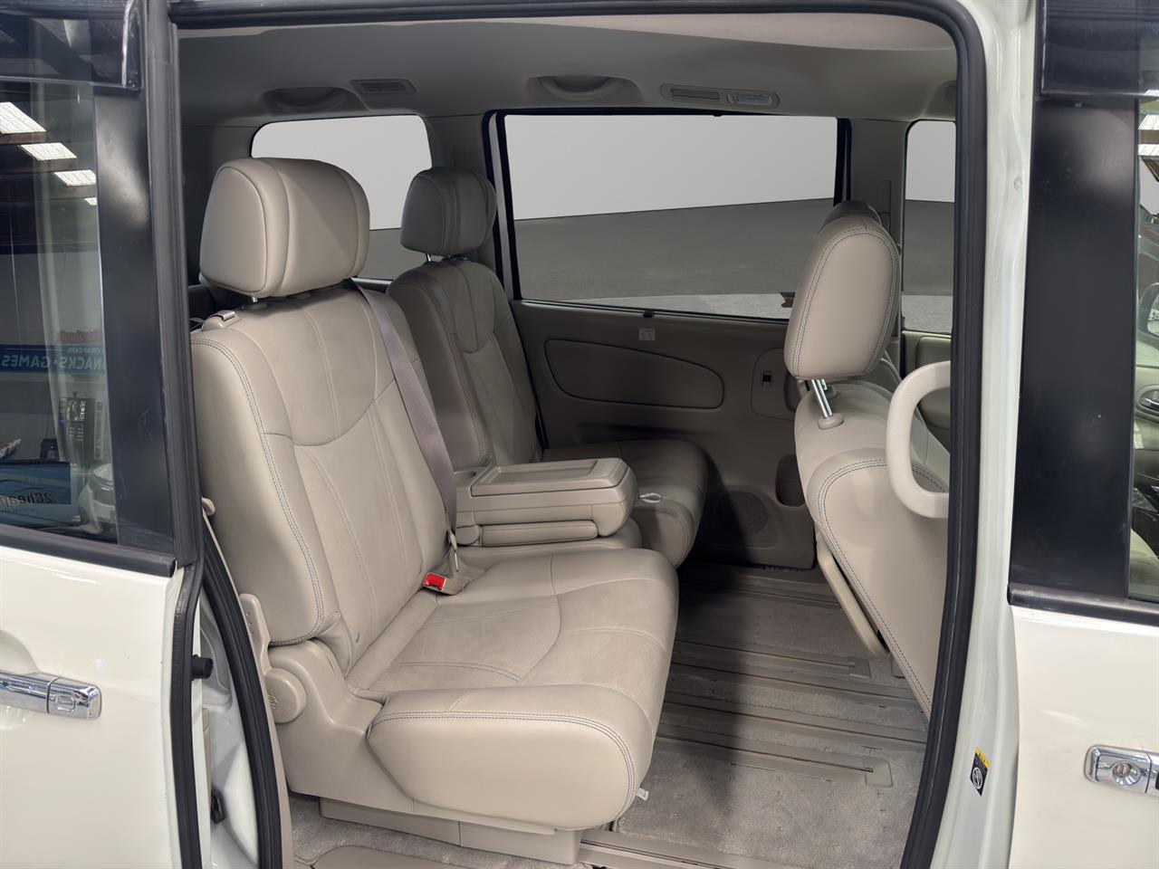 2014 Nissan Serena Hybrid People Mover POWER SLIDING DOORS + CRUISE CONTROL + PUSH START