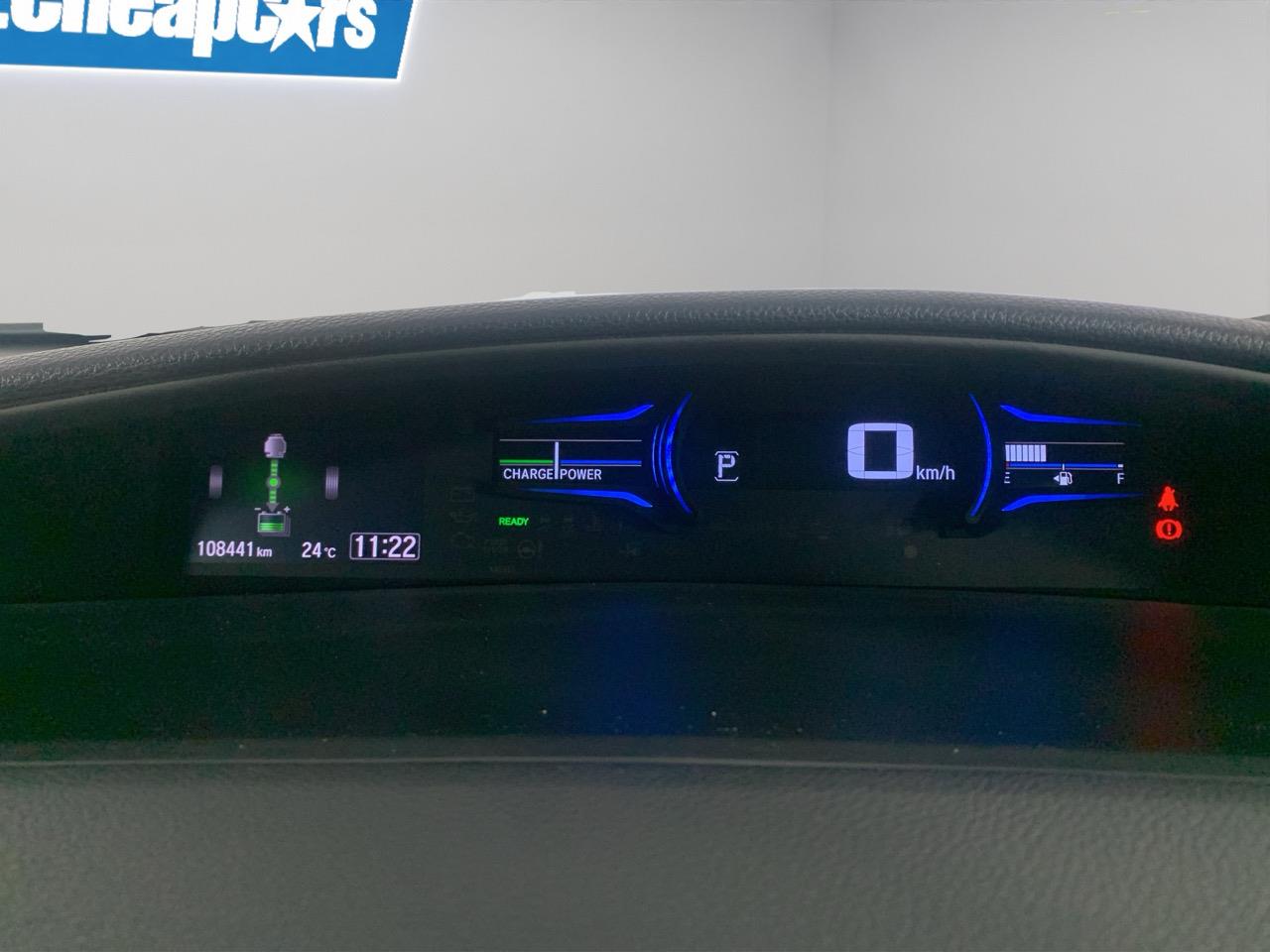 2015 Honda JADE HYBRID Z People Mover CRUISE CONTROL + PUSH START + REVERSING CAMERA