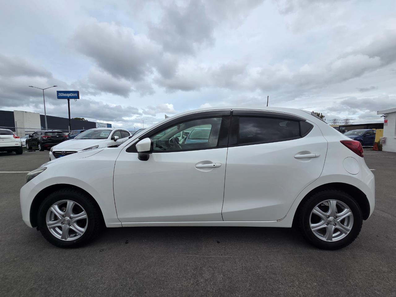 2015 Mazda Demio 2 New Shape Skyactive Hatchback SMART KEY + REVERSING CAMERA + I-STOP