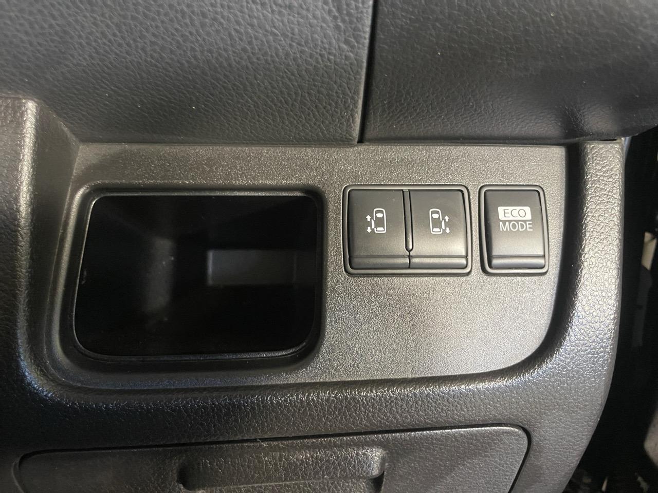 2013 Nissan Serena Hybrid Highway Star People Mover ELECTRIC SLIDING DOORS + REVERSING CAMERA