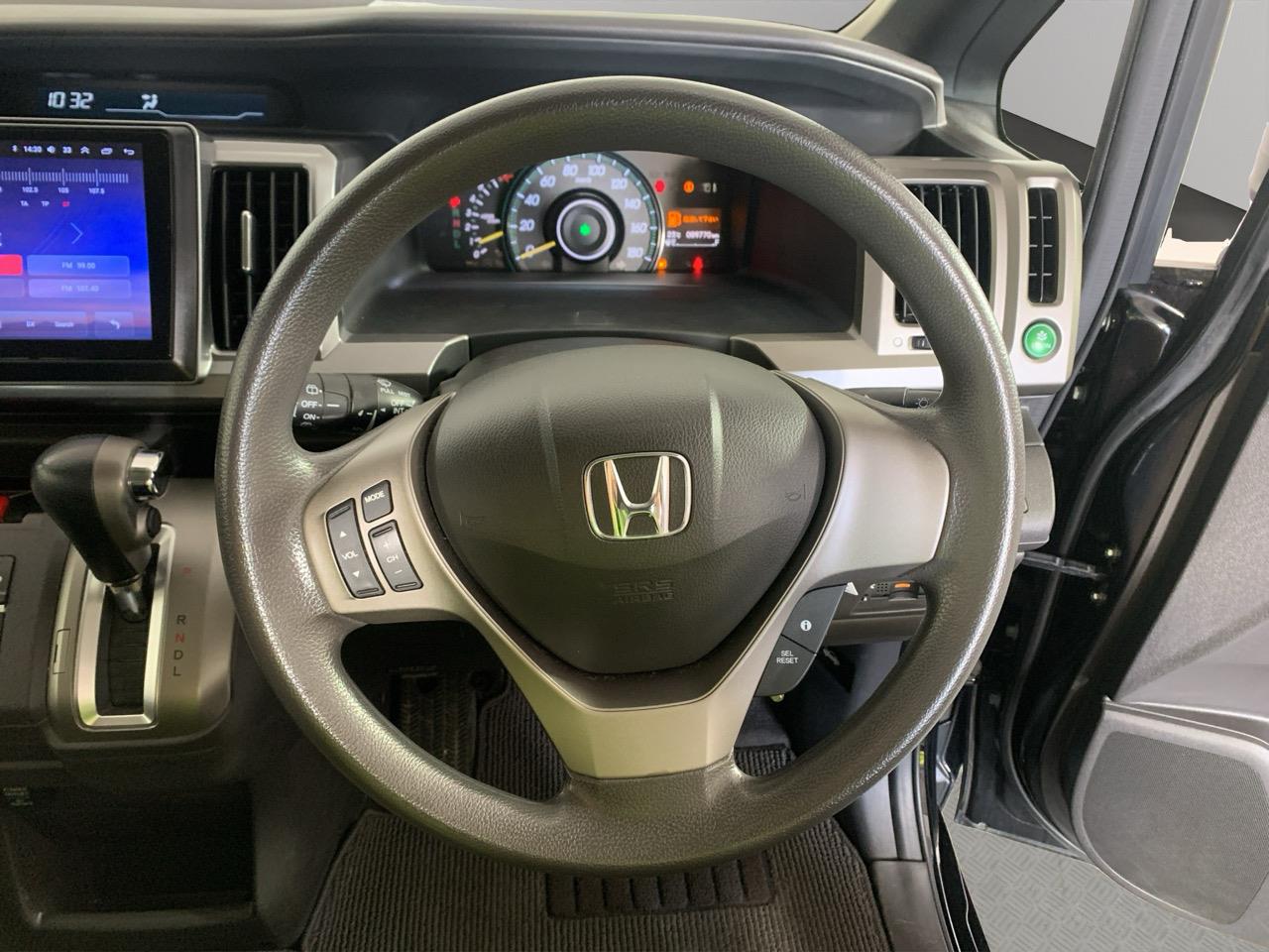 2013 Honda STEPWAGON  People Mover POWER SLIDING DOOR + REVERSING CAMERA