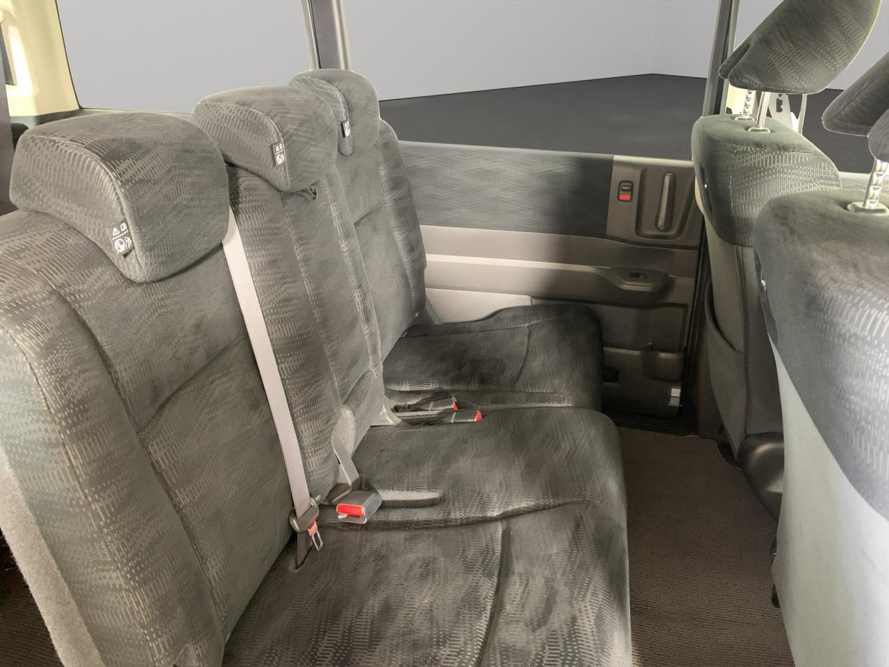 2013 Honda STEPWAGON  People Mover POWER SLIDING DOOR + REVERSING CAMERA