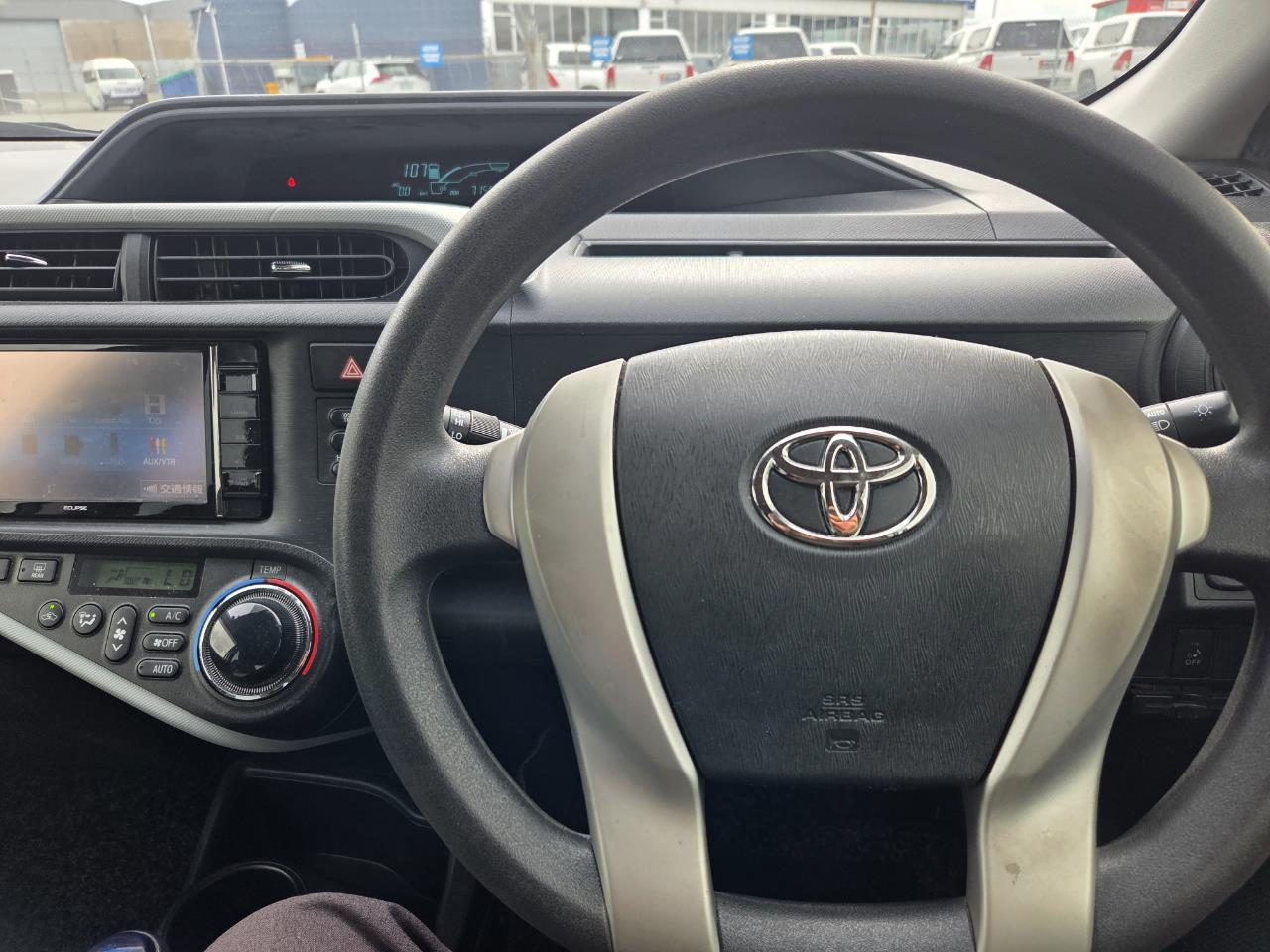 2014 Toyota Aqua S Hatchback PUSH BUTTON START + AUTO LIGHTS + REVERSING CAMERA