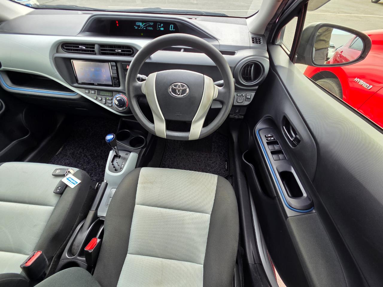2014 Toyota Aqua S Hatchback PUSH BUTTON START + AUTO LIGHTS + REVERSING CAMERA