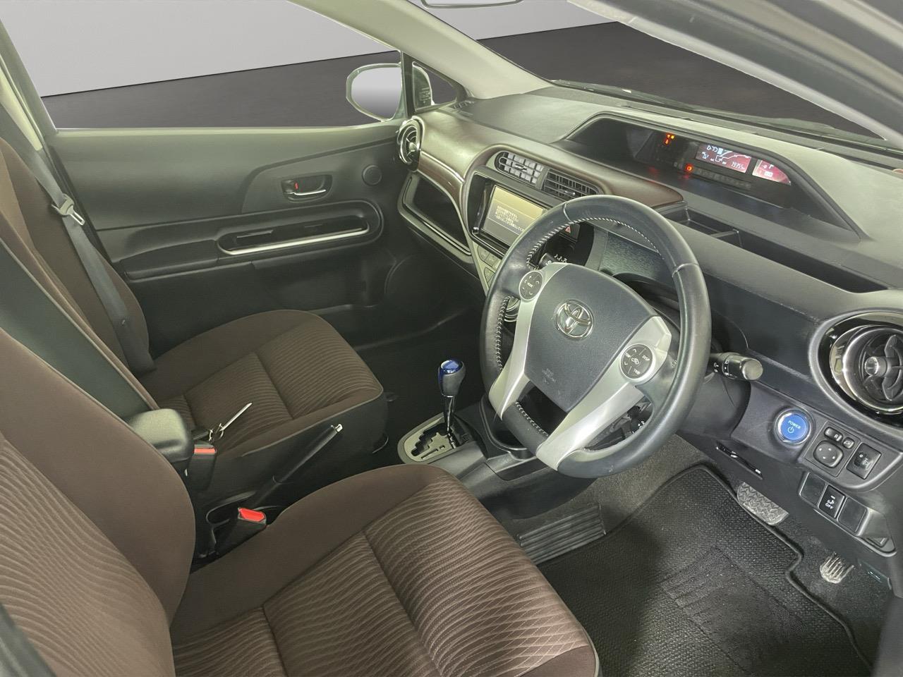 2015 Toyota Aqua Facelift Model G Hatchback REVERSING CAMERA + CRUISE CONTROL