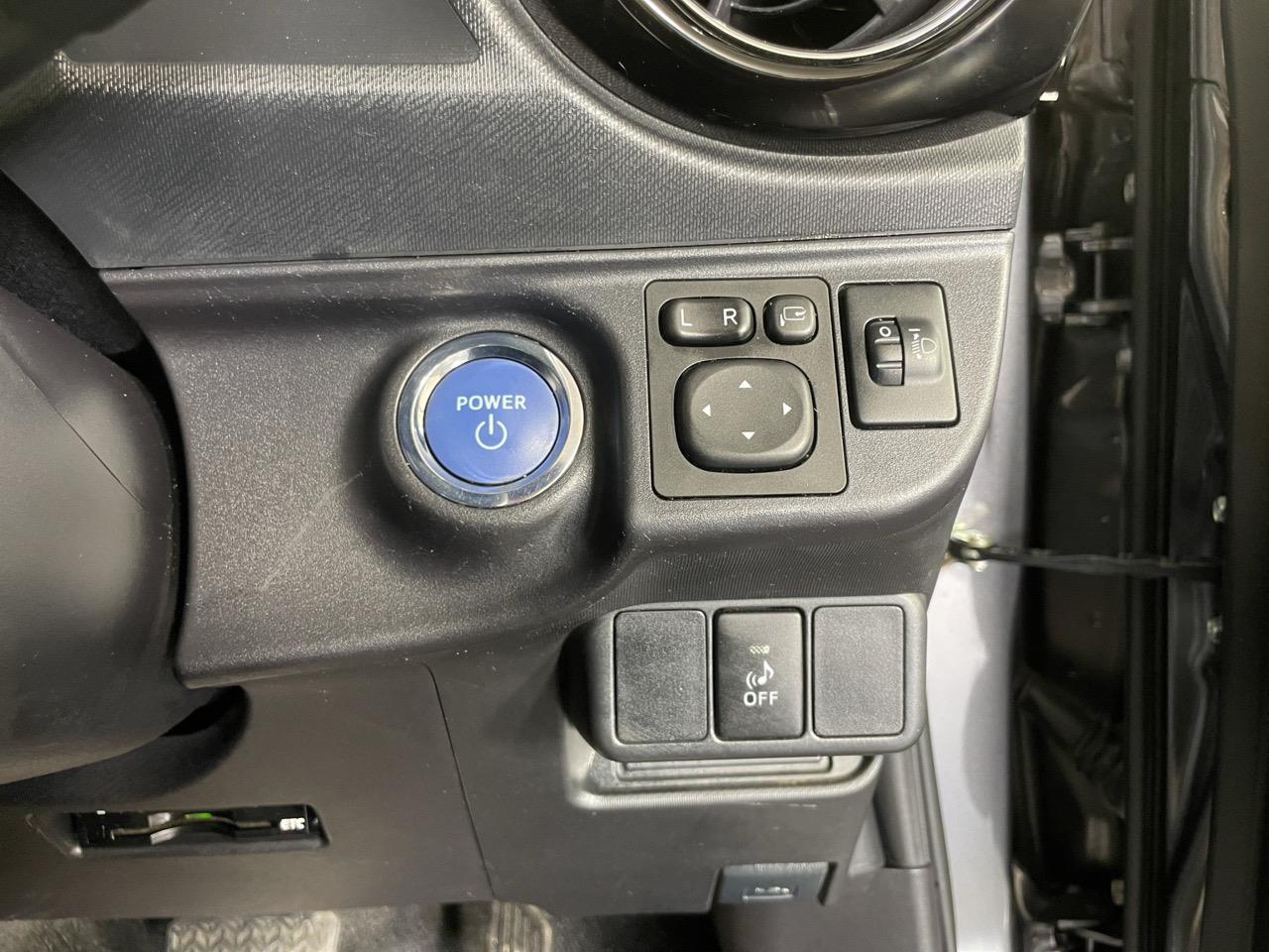 2015 Toyota Aqua Facelift Model G Hatchback REVERSING CAMERA + CRUISE CONTROL