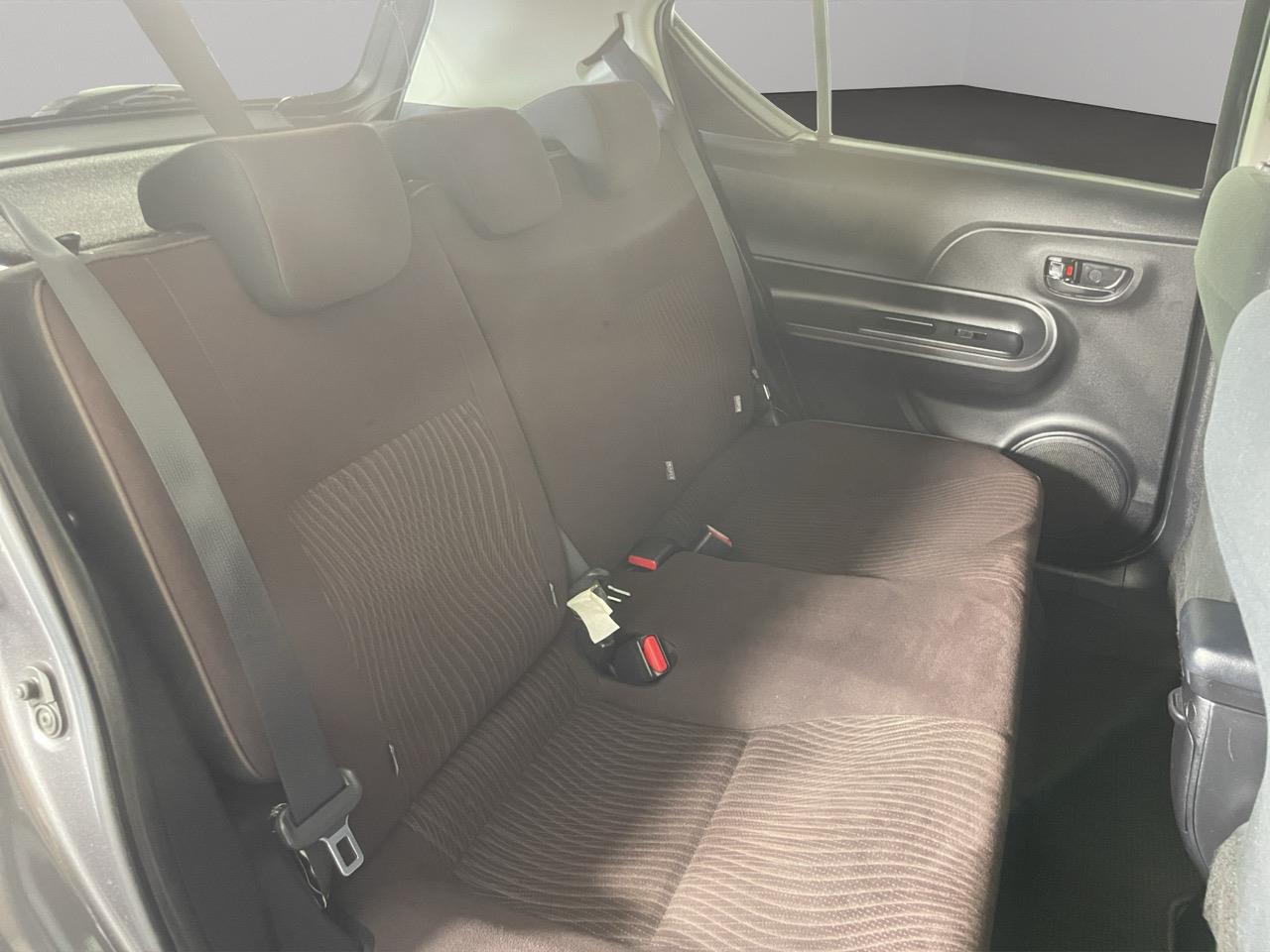 2015 Toyota Aqua Facelift Model G Hatchback REVERSING CAMERA + CRUISE CONTROL